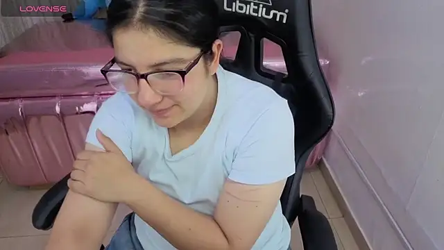 eva smit t online show from March 11, 2026, 2:05 am