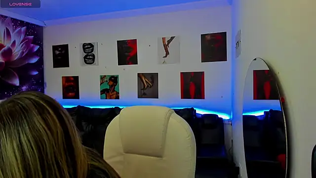 Scarlett 079 online show from February 25, 2026, 11:43 am