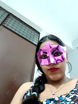 Shivani hotty online show from January 31, 2026, 7:56 pm