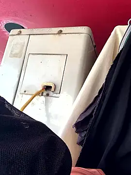 Mon babyy online show from January 13, 2026, 5:55 am