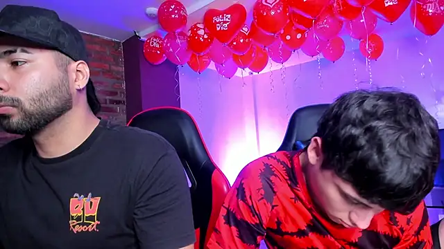 HotThreesoome online show from February 19, 2026, 12:13 pm