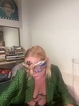  DaLiDa  online show from December 18, 2025, 12:09 pm