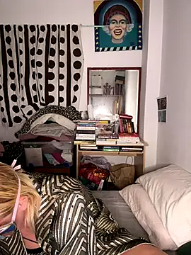  DaLiDa  online show from January 7, 2026, 5:18 pm