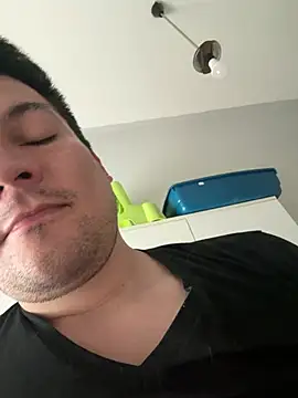 CharlyAlfa22 online show from April 28, 2026, 2:54 pm