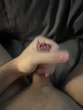 Snapshot of Uki-1 chatting on December 22, 2025, 11:10 am Uki-1 online show from December 22, 2025, 11:10 am