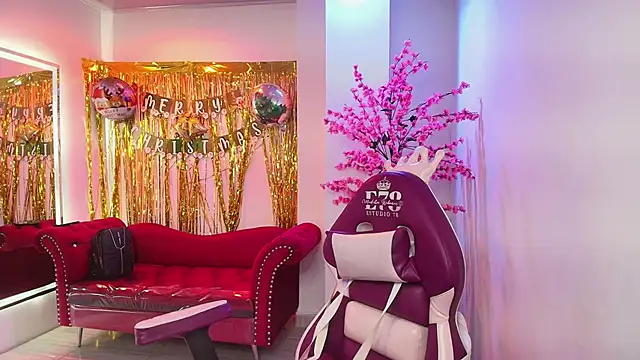 Dulce violeta  online show from December 19, 2025, 11:01 am