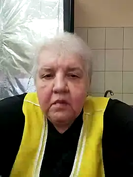 HapinessLovee online show from December 17, 2025, 12:43 pm