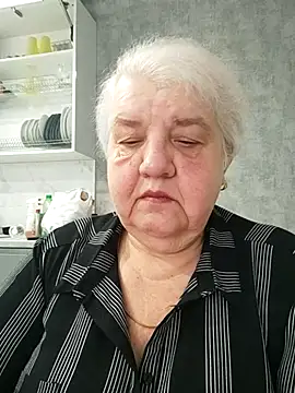 HapinessLovee online show from June 2, 2026, 4:34 am