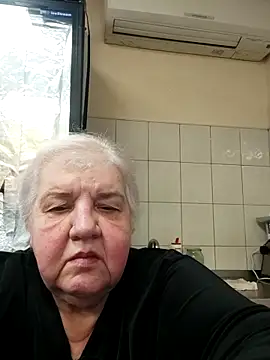 HapinessLovee online show from December 19, 2025, 8:06 am