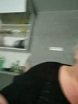 HapinessLovee online show from February 25, 2026, 10:37 am