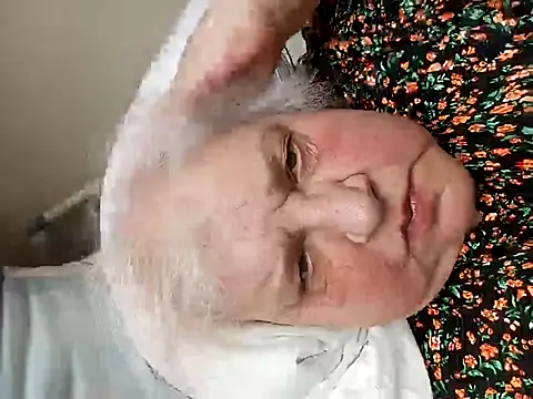 HapinessLovee online show from March 29, 2026, 7:43 am