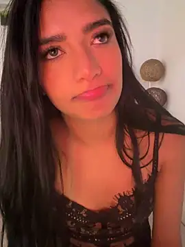 AlinaArgii online show from May 11, 2026, 4:04 pm