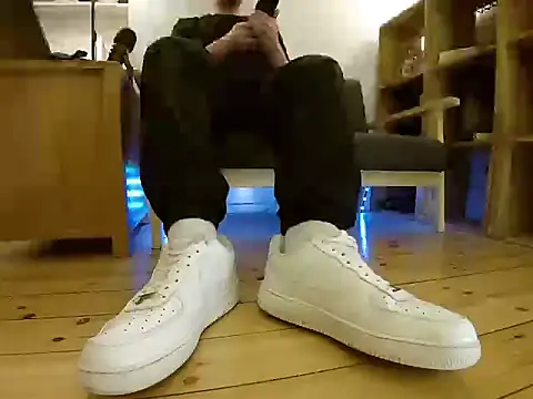 Snapshot of jonas_camboy chatting on February 3, 2026, 6:02 pm jonas camboy online show from February 3, 2026, 6:02 pm