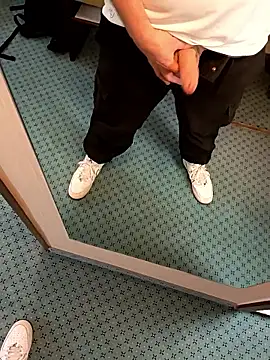 Snapshot of jonas_camboy chatting on February 10, 2026, 7:02 pm jonas camboy online show from February 10, 2026, 7:02 pm