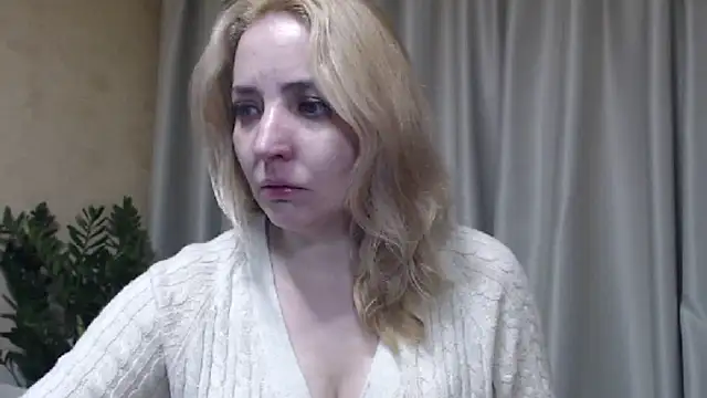 sweetpussy online show from April 9, 2026, 2:45 pm