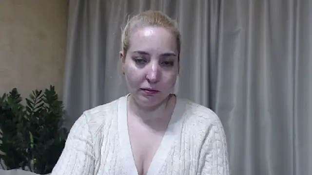 sweetpussy online show from April 18, 2026, 1:57 pm