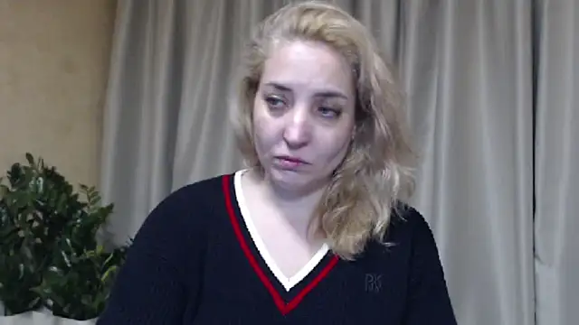 sweetpussy online show from February 18, 2026, 1:40 pm