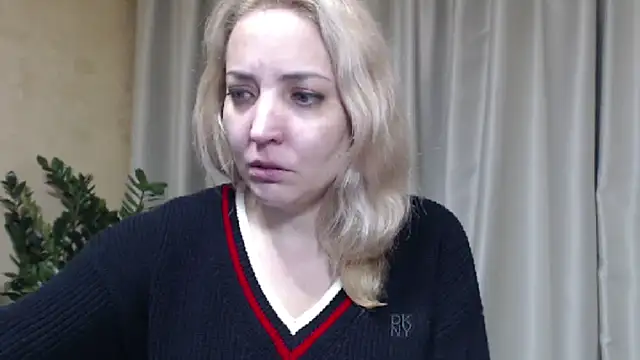 sweetpussy online show from December 14, 2025, 1:28 pm