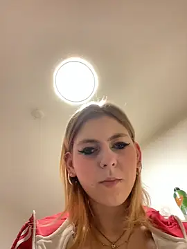 Milly-Kiss online show from January 11, 2026, 9:44 pm