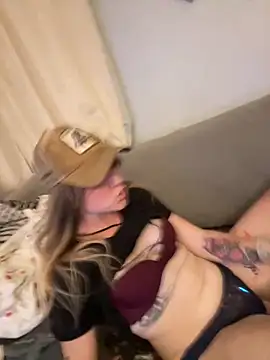 alluringpixie online show from March 15, 2026, 2:07 am