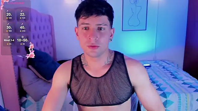 vaalentiino online show from March 9, 2026, 8:56 pm