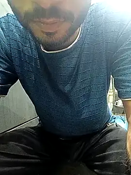 xhanm online show from March 23, 2026, 7:58 pm