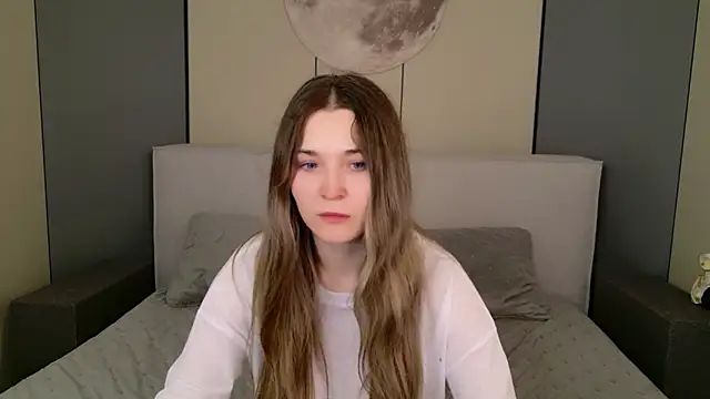 Lina Sinerz online show from March 28, 2026, 5:30 am