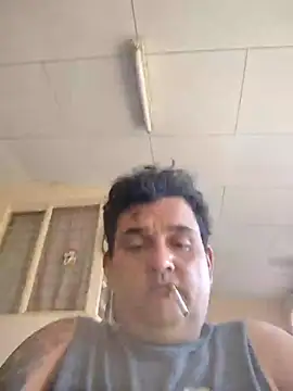 Snapshot of Mayohott2 chatting on December 5, 2025, 5:11 pm Mayohott2 online show from December 5, 2025, 5:11 pm