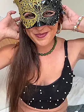 Snapshot of Deborahoff chatting on May 15, 2026, 4:27 pm Deborahoff online show from May 15, 2026, 4:27 pm
