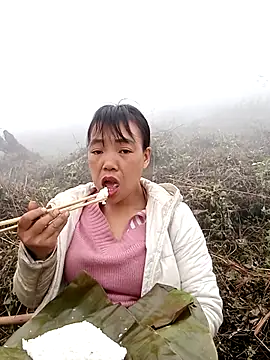 anna-can online show from February 5, 2026, 4:19 am