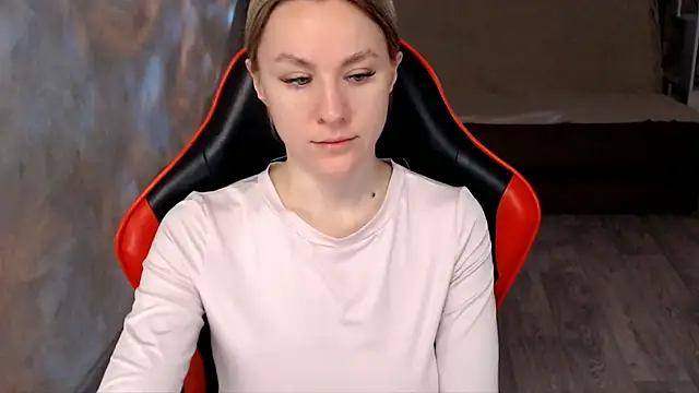 MiaBun1 online show from February 18, 2026, 3:26 am