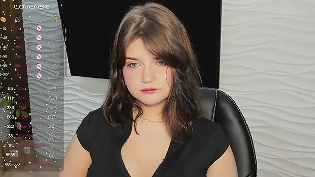 Snapshot of LanaTreades chatting on January 9, 2026, 1:07 pm LanaTreades online show from January 9, 2026, 1:07 pm