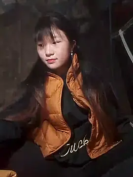 Snapshot of hinata-xx chatting on December 20, 2025, 3:09 am hinata-xx online show from December 20, 2025, 3:09 am