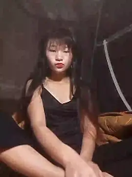 Snapshot of hinata-xx chatting on December 18, 2025, 3:44 am hinata-xx online show from December 18, 2025, 3:44 am