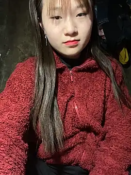 Snapshot of hinata-xx chatting on February 22, 2026, 8:28 am hinata-xx online show from February 22, 2026, 8:28 am