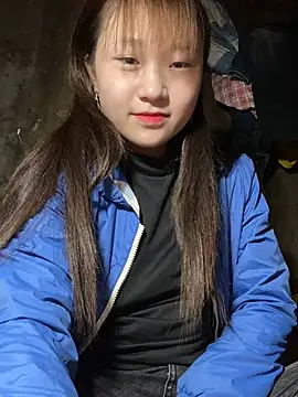 Snapshot of hinata-xx chatting on February 24, 2026, 4:57 am hinata-xx online show from February 24, 2026, 4:57 am