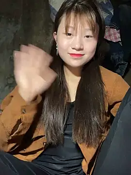 Snapshot of hinata-xx chatting on February 25, 2026, 6:35 am hinata-xx online show from February 25, 2026, 6:35 am