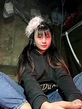 Snapshot of hinata-xx chatting on January 6, 2026, 6:17 am hinata-xx online show from January 6, 2026, 6:17 am