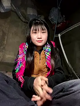 Snapshot of hinata-xx chatting on January 7, 2026, 9:47 am hinata-xx online show from January 7, 2026, 9:47 am