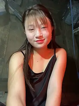 Snapshot of hinata-xx chatting on February 11, 2026, 7:52 am hinata-xx online show from February 11, 2026, 7:52 am