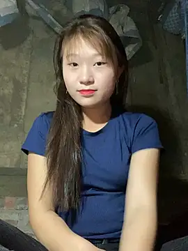 Snapshot of hinata-xx chatting on February 7, 2026, 5:04 am hinata-xx online show from February 7, 2026, 5:04 am