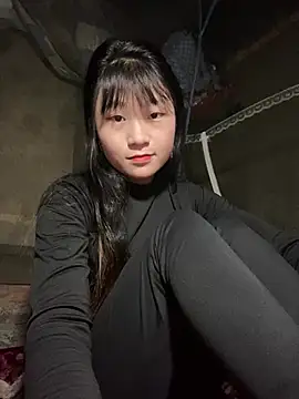 Snapshot of hinata-xx chatting on January 11, 2026, 7:37 am hinata-xx online show from January 11, 2026, 7:37 am