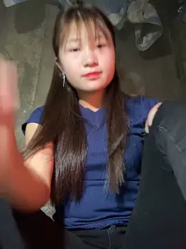 Snapshot of hinata-xx chatting on February 8, 2026, 5:38 am hinata-xx online show from February 8, 2026, 5:38 am