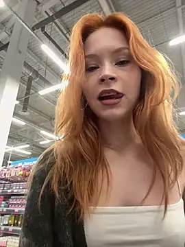 Snapshot of _Little_Ginger chatting on February 25, 2026, 12:33 am Little Ginger online show from February 25, 2026, 12:33 am