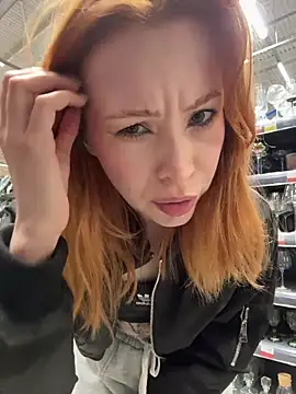  Little Ginger online show from April 1, 2026, 2:02 am