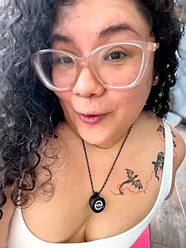 VanesssaMilf  online show from February 11, 2026, 2:50 pm