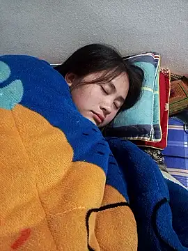 Him MountainGirl online show from January 13, 2026, 5:39 pm