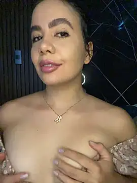 Snapshot of ValentinaEliot chatting on February 7, 2026, 3:31 pm ValentinaEliot online show from February 7, 2026, 3:31 pm