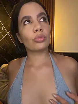 Snapshot of ValentinaEliot chatting on February 11, 2026, 2:44 am ValentinaEliot online show from February 11, 2026, 2:44 am