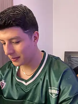 Snapshot of Goldenknight33 chatting on February 21, 2026, 4:42 pm Goldenknight33 online show from February 21, 2026, 4:42 pm